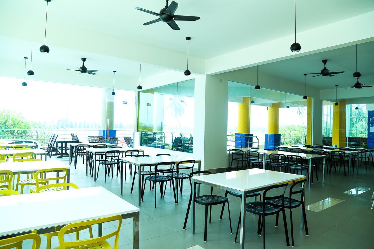 40m2 1 slaapkamer, 1 privé badkamer Appartement in Lumut Buitenkant foto