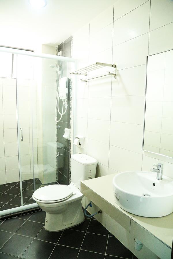 40m2 1 slaapkamer, 1 privé badkamer Appartement in Lumut Buitenkant foto